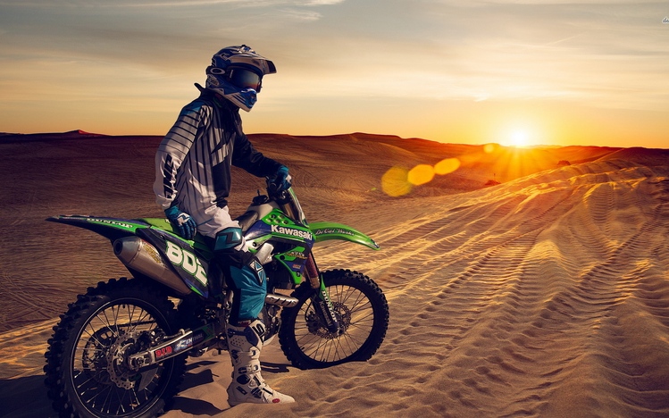 Dirt Bike Theme for Windows 10