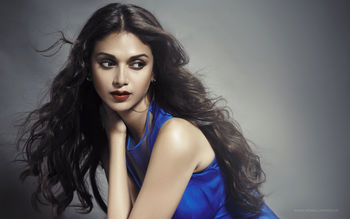 Aditi Rao Hydari Bollywood Actress screenshot