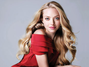 Amanda Seyfried Beautiful screenshot