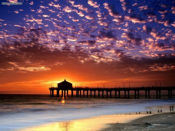 Colorful Sky Manhattan Beach California screenshot