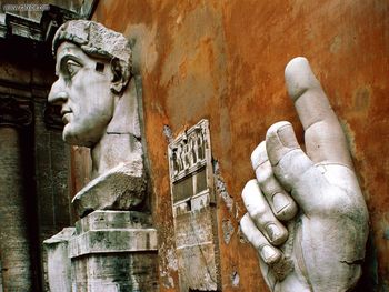 Constantine II Statue Palazzodei Conservatori, Rome, Italy screenshot