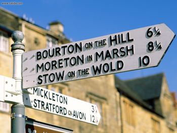 Crossroads Of The Cotswolds England screenshot