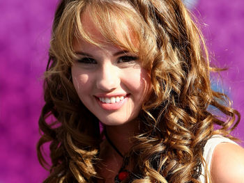 Cute Girl Debby Ryan screenshot