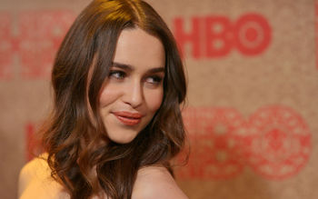 Emilia Clarke 6 screenshot