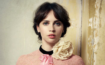 Felicity Jones 2016 screenshot