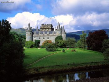 Inveraray Castle Scotland screenshot