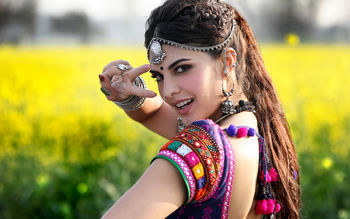 Jacqueline Fernandez in Ramaiya Vastavaiya screenshot