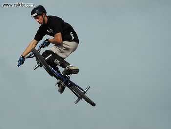 Jumping On Bike screenshot