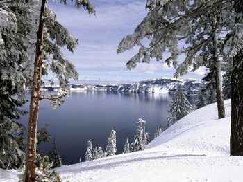 Lake Snow Mountain Crater Lake National Park Oregon screenshot