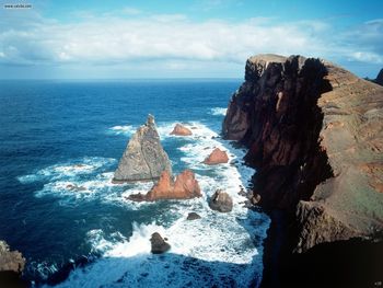 Landscapes Waterfront Near Madeira Portugal screenshot