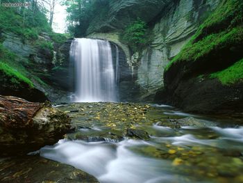 Looking Glass Falls Brevard North Carolina screenshot