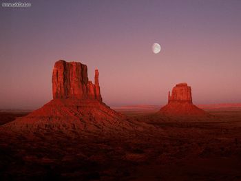 Moonrise Monument Valley Utah screenshot