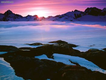 Morning Light Colorsthe Snowfield Greenland screenshot