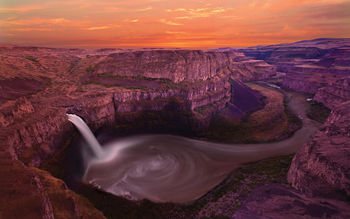 Palouse Falls Washington USA screenshot