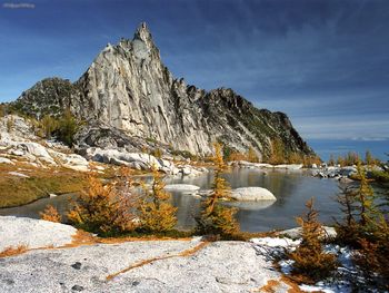 Prusik Peak And Gnome Tarn, Alpine Lakes Wilderness, Washington screenshot