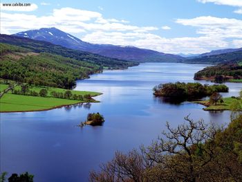 Queens View Loch Tummel Scotland screenshot