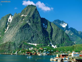 Reine Lofoten Islands Norway screenshot