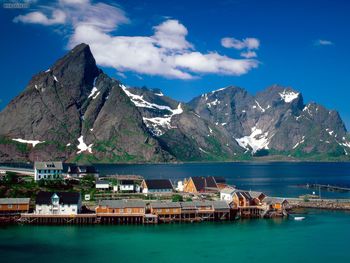 Sakrisoy Lofoten Islands Norway screenshot