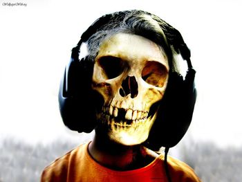 Skull With Headphones screenshot