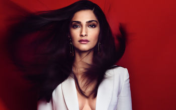 Sonam Kapoor Bollywood India screenshot