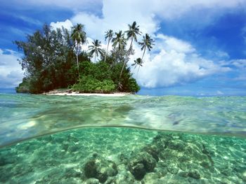 Split View, Solomon Islands screenshot