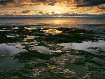 Sunrise Light On Lake Michigan, Cave Point County Park, Door screenshot