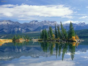 Talbot Lake Jasper National Park Canada screenshot