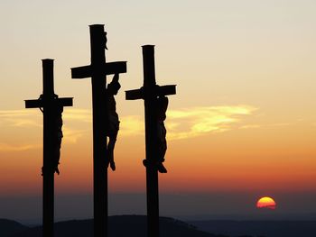 Three Crosses On Kreuzberg Mountain, Bavaria, Germany screenshot