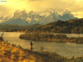 Torres Del Paine National Park Serrano River Chile screenshot